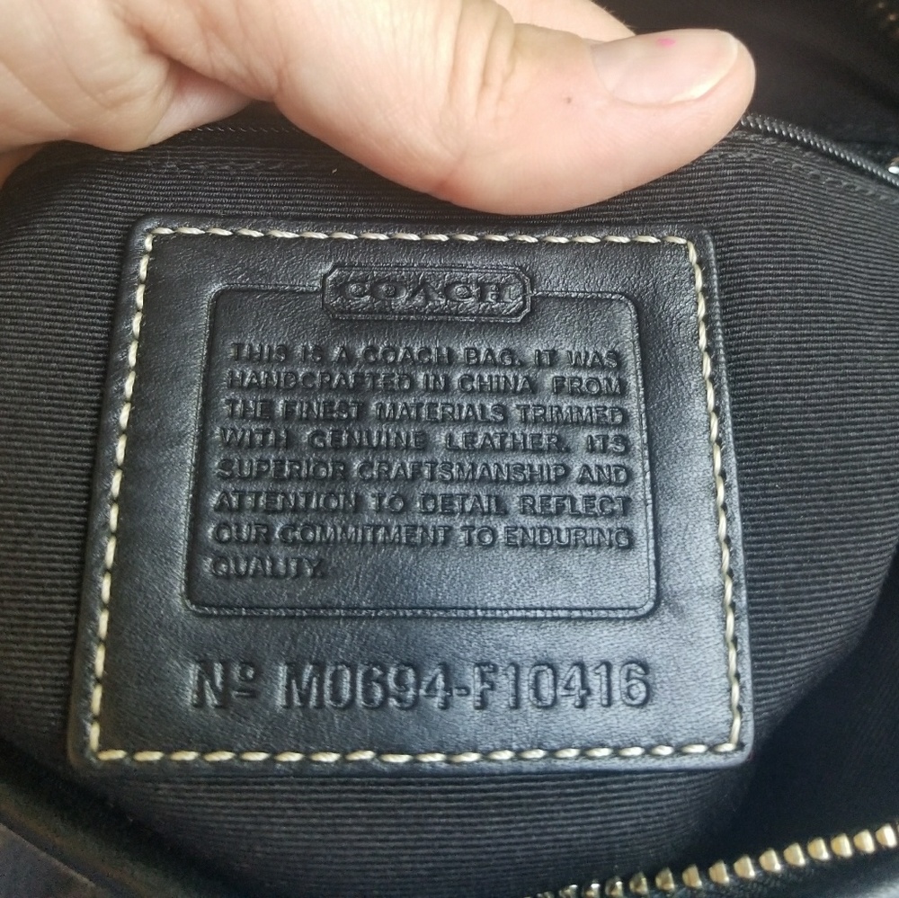 COACH F10416 convertible bag - Picture 8 of 8